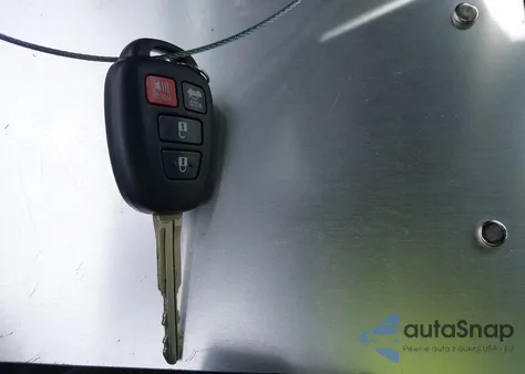 2016 Toyota Corolla S Plus z USA, uszkodzony, nr VIN 5YFBURHE3GP550908